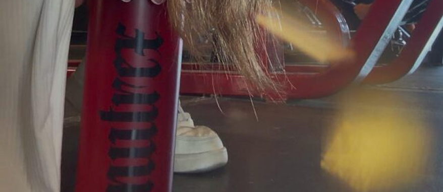 Detalle de gimnasio con producto Nutrex